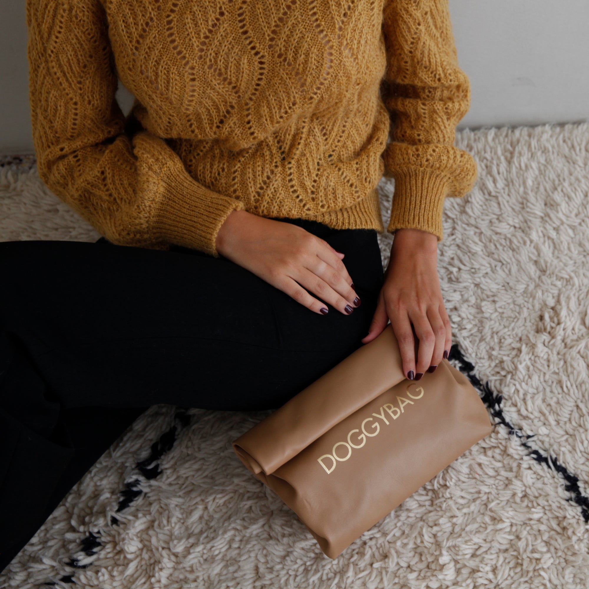 BIG KRAFT CLUTCH • CAFE AU LAIT