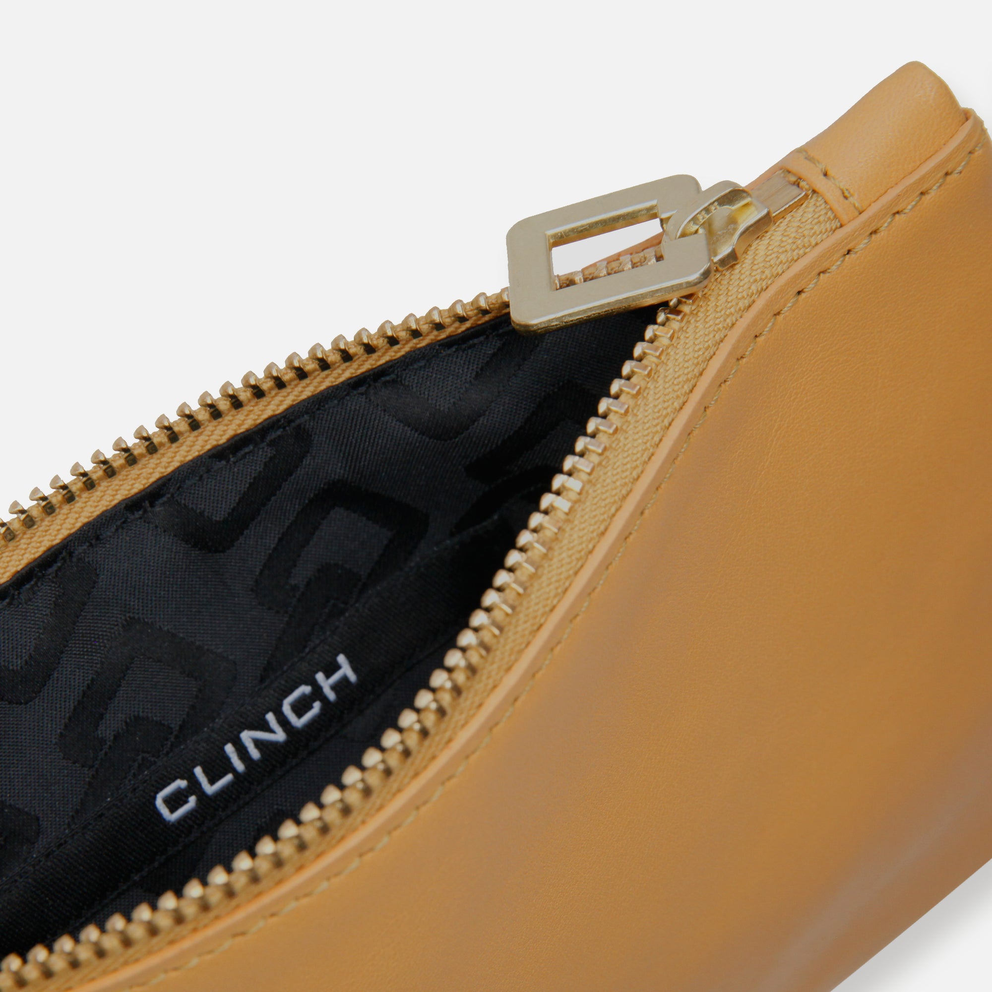 SMALL MESS POUCH • HONEY